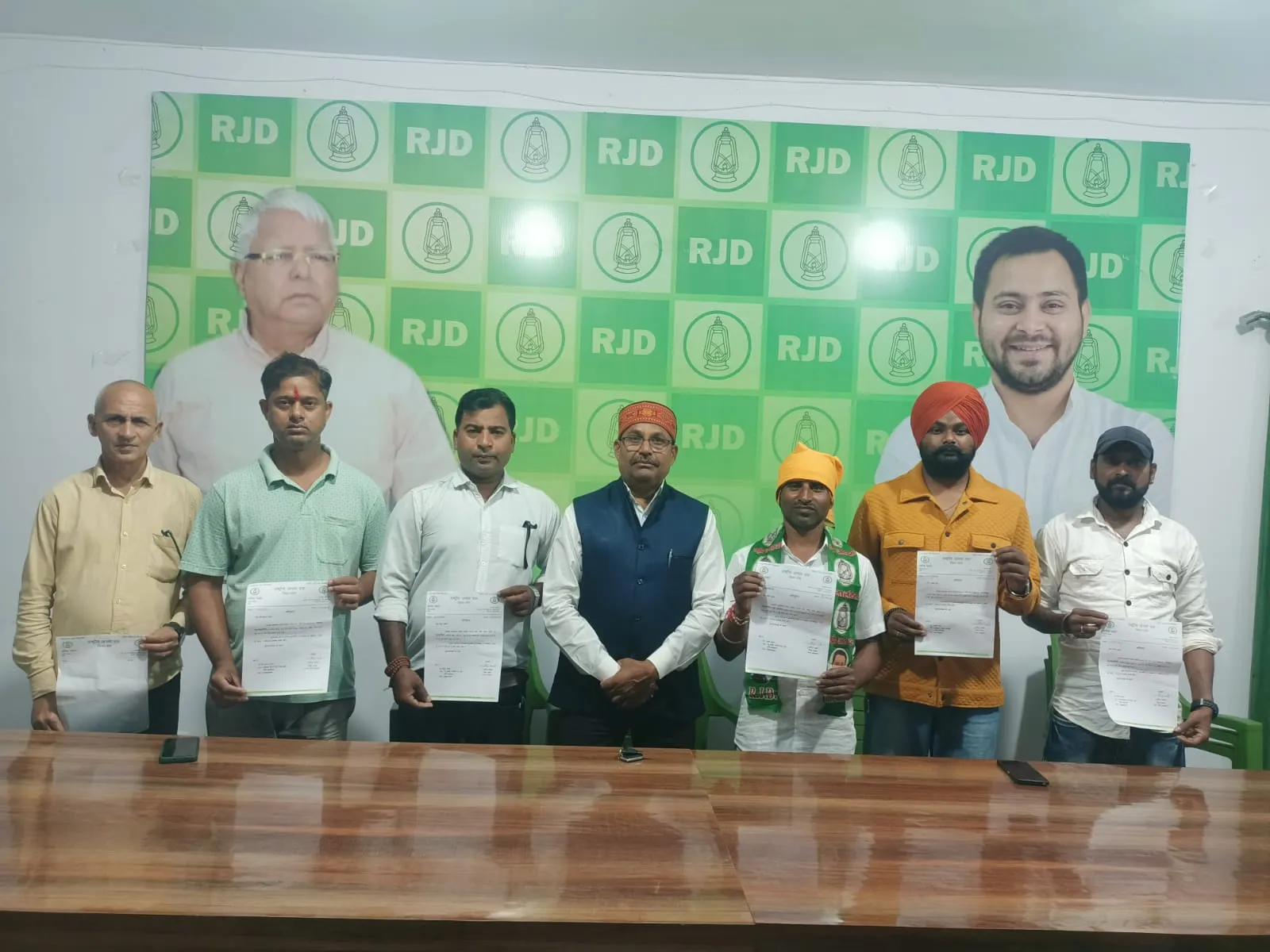 चुनाव आयोग की धांधली पर राजद में आक्रोश