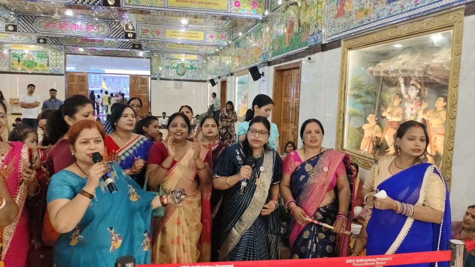 श्री राधा अष्टमी पर श्री राधा-कृष्ण प्रणामी मंदिर में उमड़ी श्रद्धा, भजनों में खूब झूमे श्रद्धालु