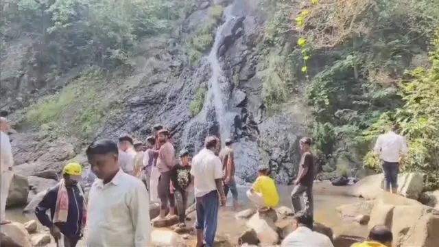 लोहरदगा : स्मॉल फॉल में डूबे दो भाइयों की मौत, एक शव मिला