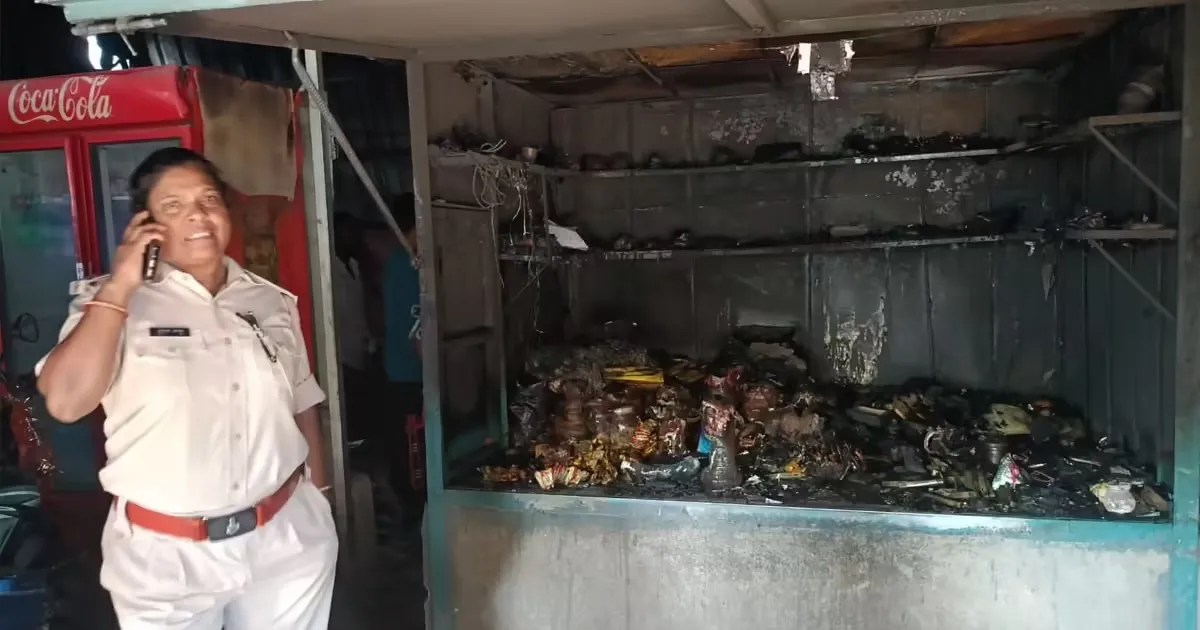 धनबाद : राजगंज लाल बाजार में अगलगी से भारी नुकसान