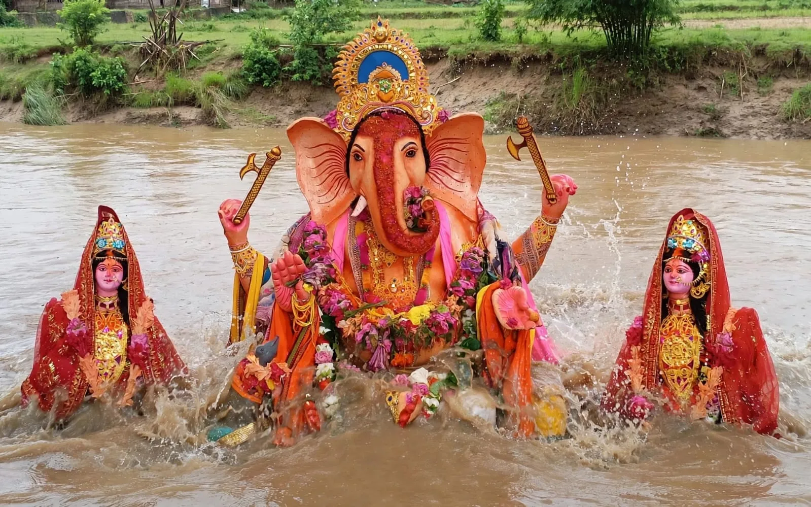मुरहू का ऐतिहासिक दस दिवसीय गणेश महोत्सव संपन्न, धूमधाम से हुआ विसर्जन