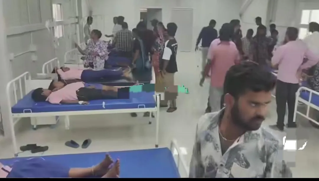 कोडरमा : मरकच्चो के जामु में मिड-डे मील खाते ही बिगड़ी बच्चों की तबीयत