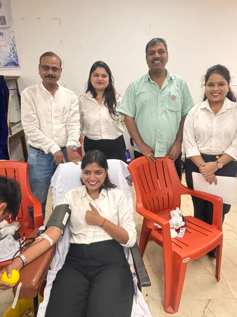 बीआईटी : हेलमेट देकर सम्मानित किये गये रक्तवीर