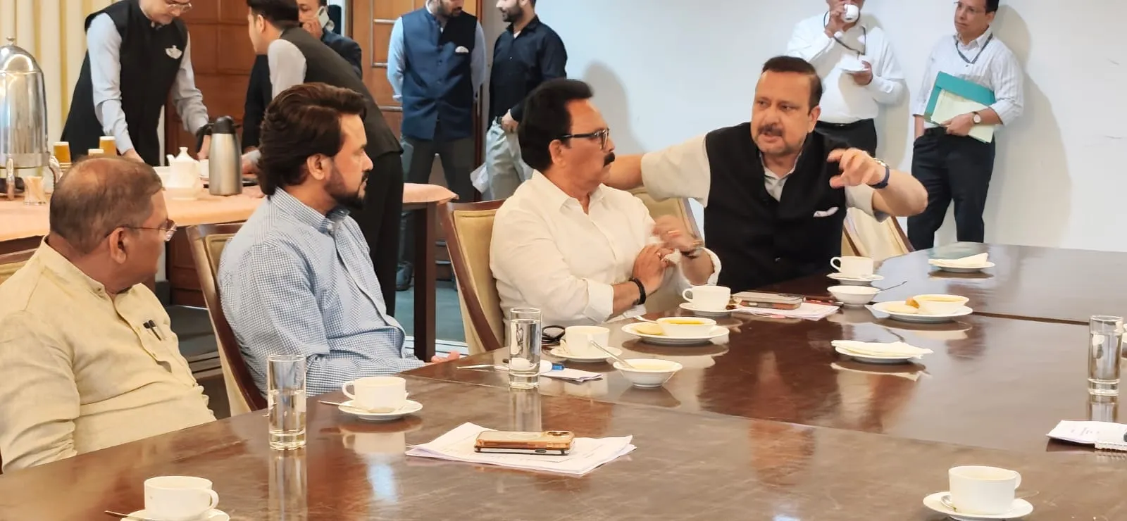 नयी दिल्ली में कोयला, खान एवं इस्पात संबंधी संसदीय स्थायी समिति की बैठक में शामिल हुए सांसद सुखदेव भगत