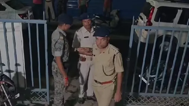 रांची : साइबर क्राइम के आरोप में 11 गिरफ्तार, पांच लाख नकद और 60 मोबाइल फोन बरामद