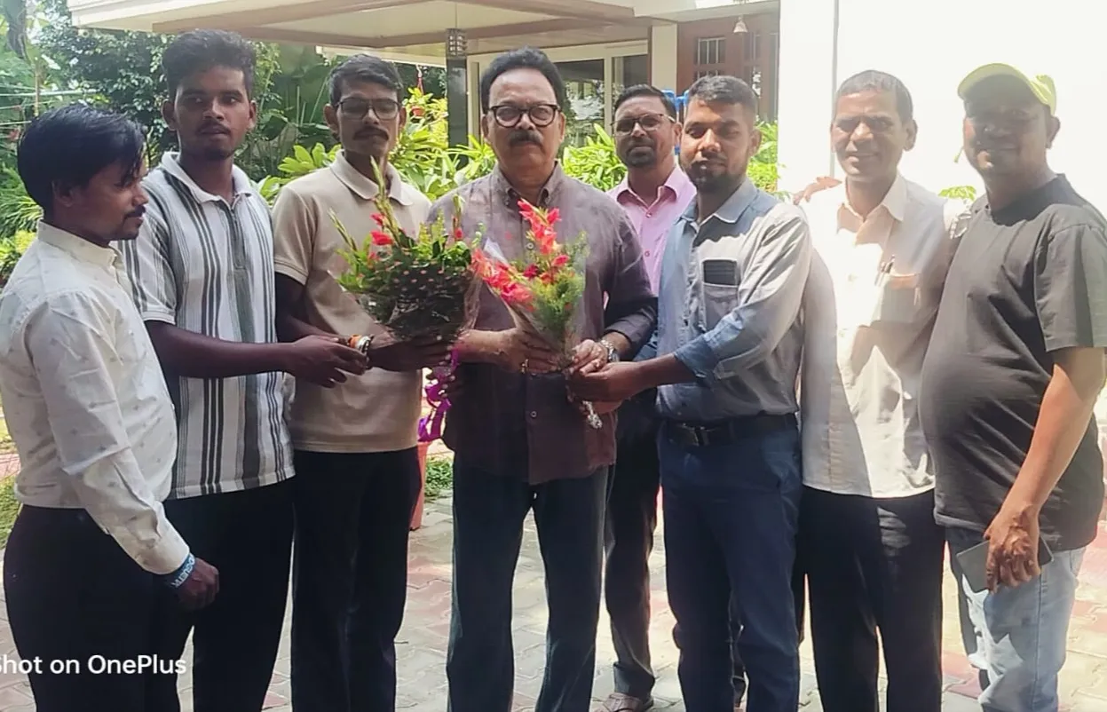 प्रभारी बनने के बाद आदिवासी समाज ने किया सांसद सुखदेव भगत का अभिनंदन