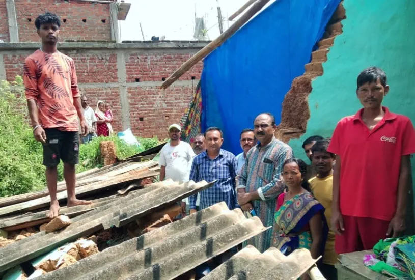 भारी बारिश से प्रभावित परिवारों के साथ खड़े हैं सांसद : आलोक साहू