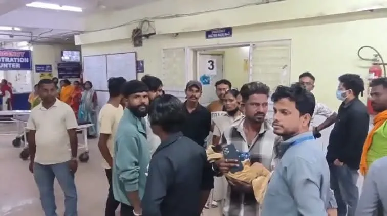 धनबाद : कुसुम बिहार के समीप मिला अज्ञात युवक का शव, इलाके में मची सनसनी