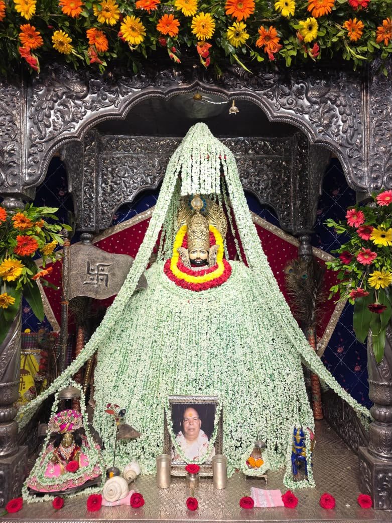 कामिका एकादशी उत्सव पर हुआ श्री श्याम बाबा का भव्य श्रृंगार