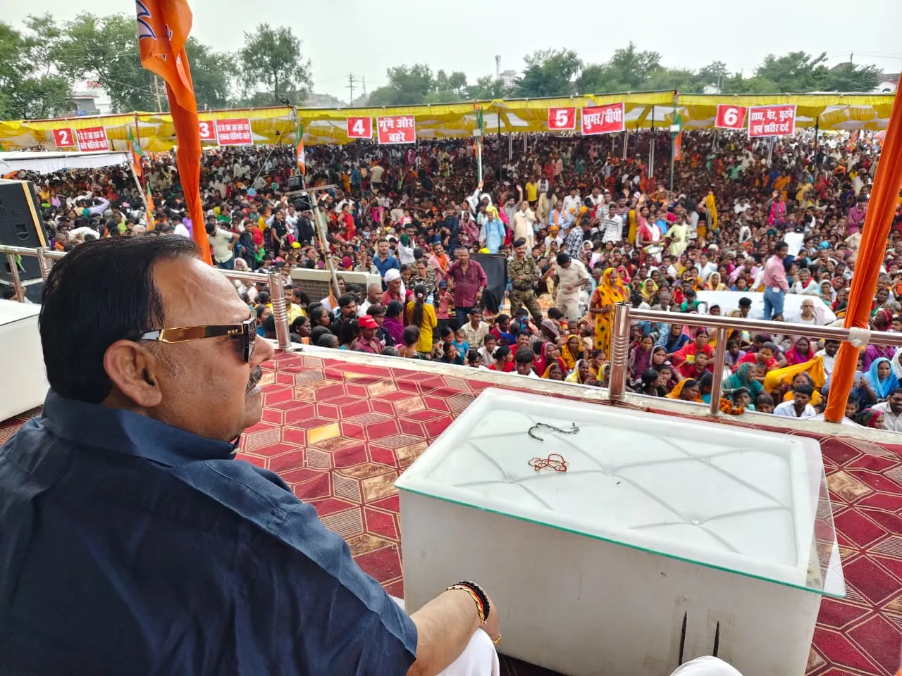 कमलेश कुमार सिंह के सौजन्य से जपला बना आस्था और सेवा का केंद्र
