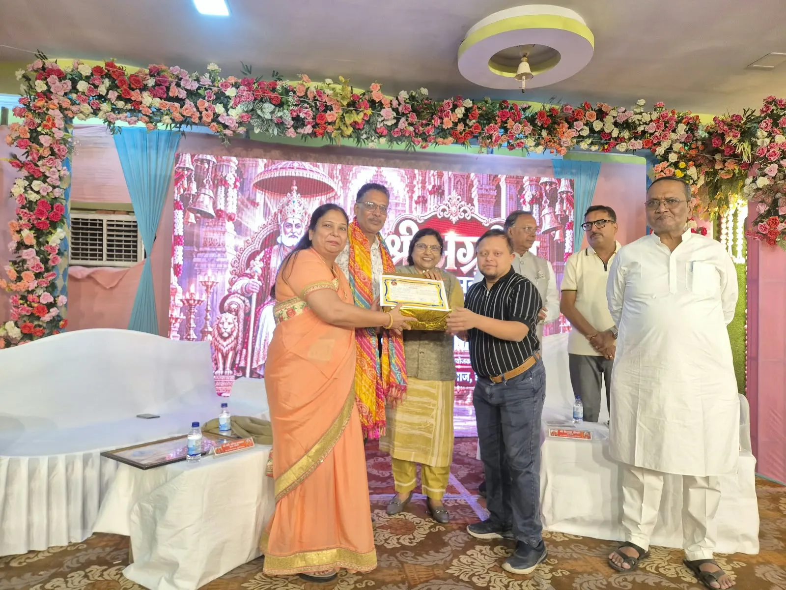 कोडरमा : गौठ की परंपरा से सामाजिक एकता की मिसाल पेश कर गया अग्रसेन जयंती समारोह