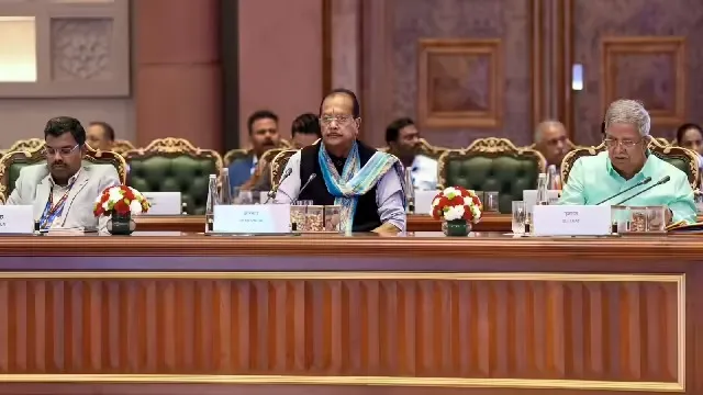 विकसित भारत की यात्रा के वित्तपोषण कार्यक्रम में शामिल हुए वित्त मंत्री राधा कृष्ण किशोर