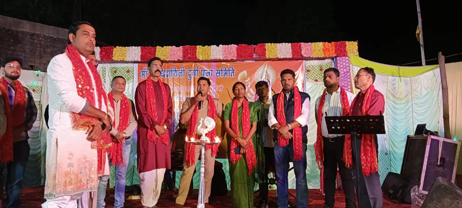 भंडरा : माँ सिद्धि दायिनी के दरबार में सजा भक्ति जागरण का महफिल, रांची के कलाकारों ने बांधा समां