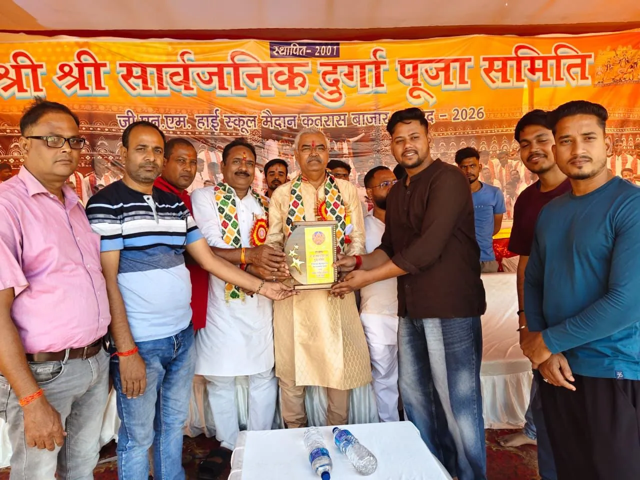 धनबाद : समाजसेवी विजय झा, गौतम मंडल पहुंचे जीएनएम हाई स्कूल मैदान