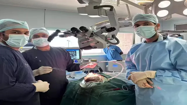 रिम्स : मस्तिष्क में लगभग एक इंच का चीरा लगाकर ब्रेन ट्यूमर का सफल आॅपरेशन