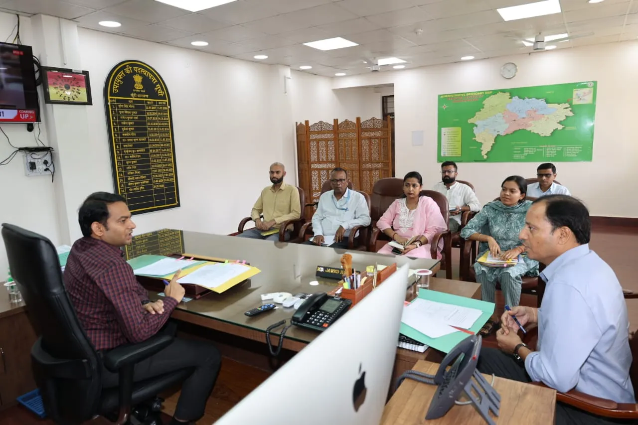 खूँटी : उपायुक्त ने कल्याण विभाग अंतर्गत छात्रवृत्ति की अनुमोदन एवं अनुश्रवण समिति की बैठक की