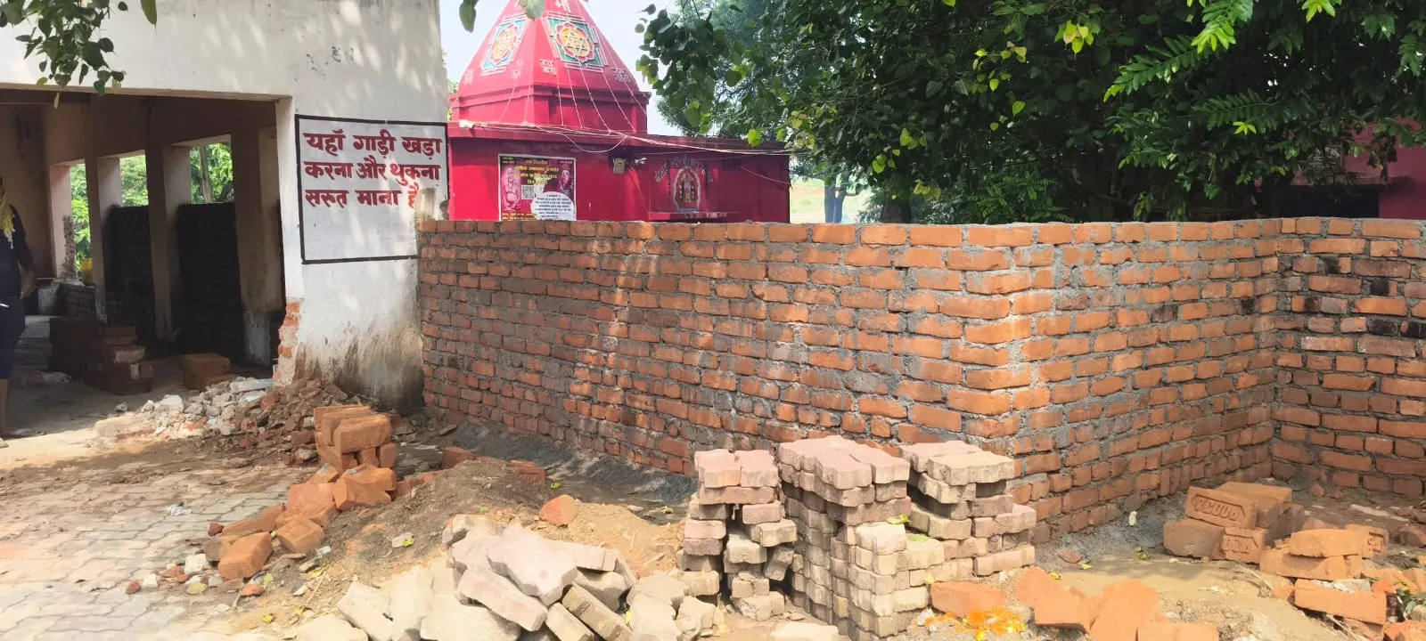 धनबाद :  लिलोरी स्थान श्मशान घाट में अतिक्रमण का राजेश स्वर्णकार ने किया विरोध