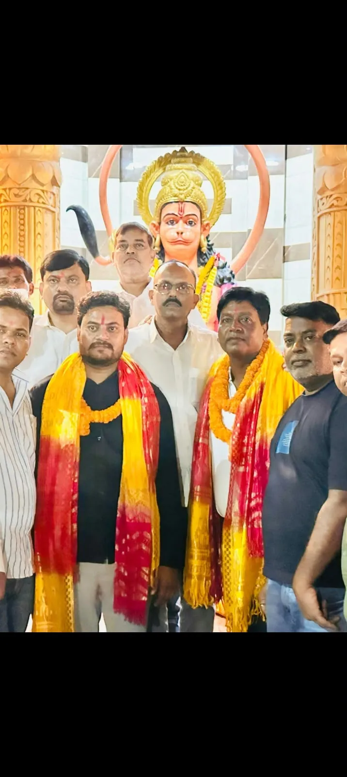 लोहरदगा : केंद्रीय दुर्गा पूजा समिति के नवनिर्वाचित अध्यक्ष रमेश साहू और महासचिव कुणाल वर्मा को बधाइयों का तांता