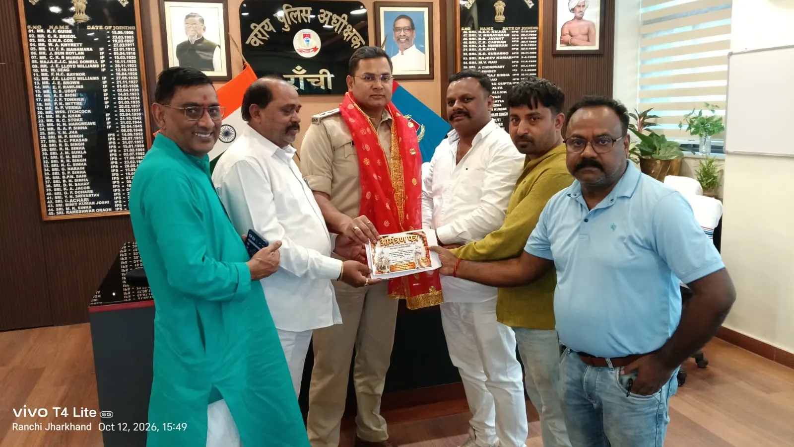 दुर्गोत्सव में शामिल होने का रांची एसएसपी को मिला न्योता