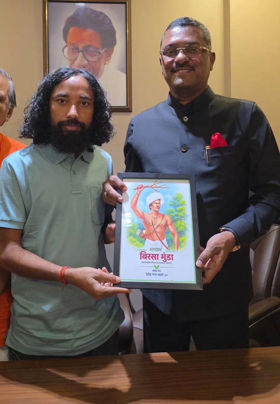 बिरसा मुंडा के प्रतिमा का मूल स्वरूप में बदलाव में देवेन्द्र नाथ महतो महाराष्ट्र सरकार से सुधार की मांग