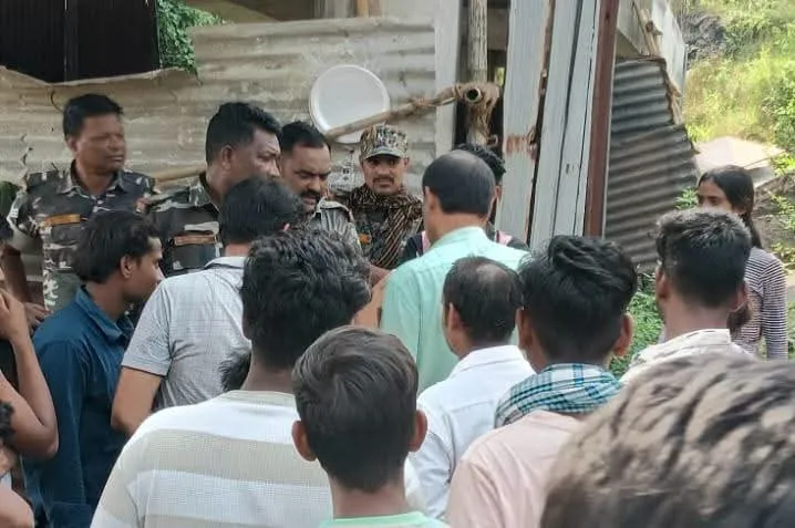 धनबाद : दामोदर नदी के तेज बहाव में किशोरी डूबी, तलाश जारी