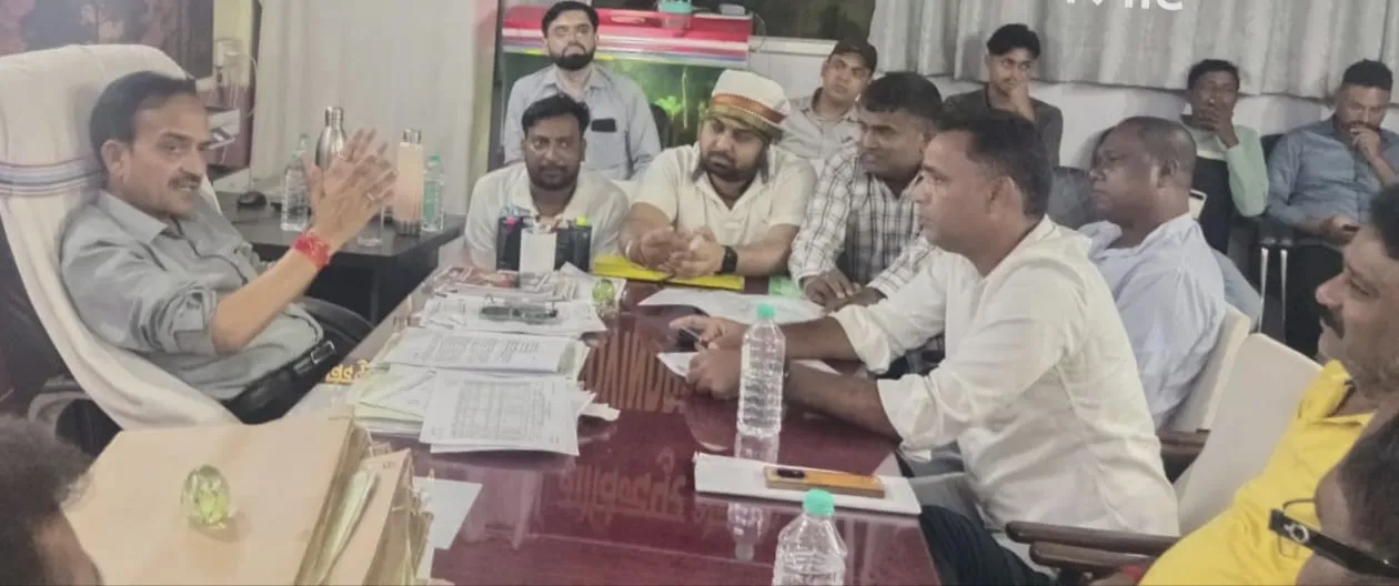 कतरास : महेशपुर आउटसोर्सिंग पर त्रिपक्षीय वार्ता