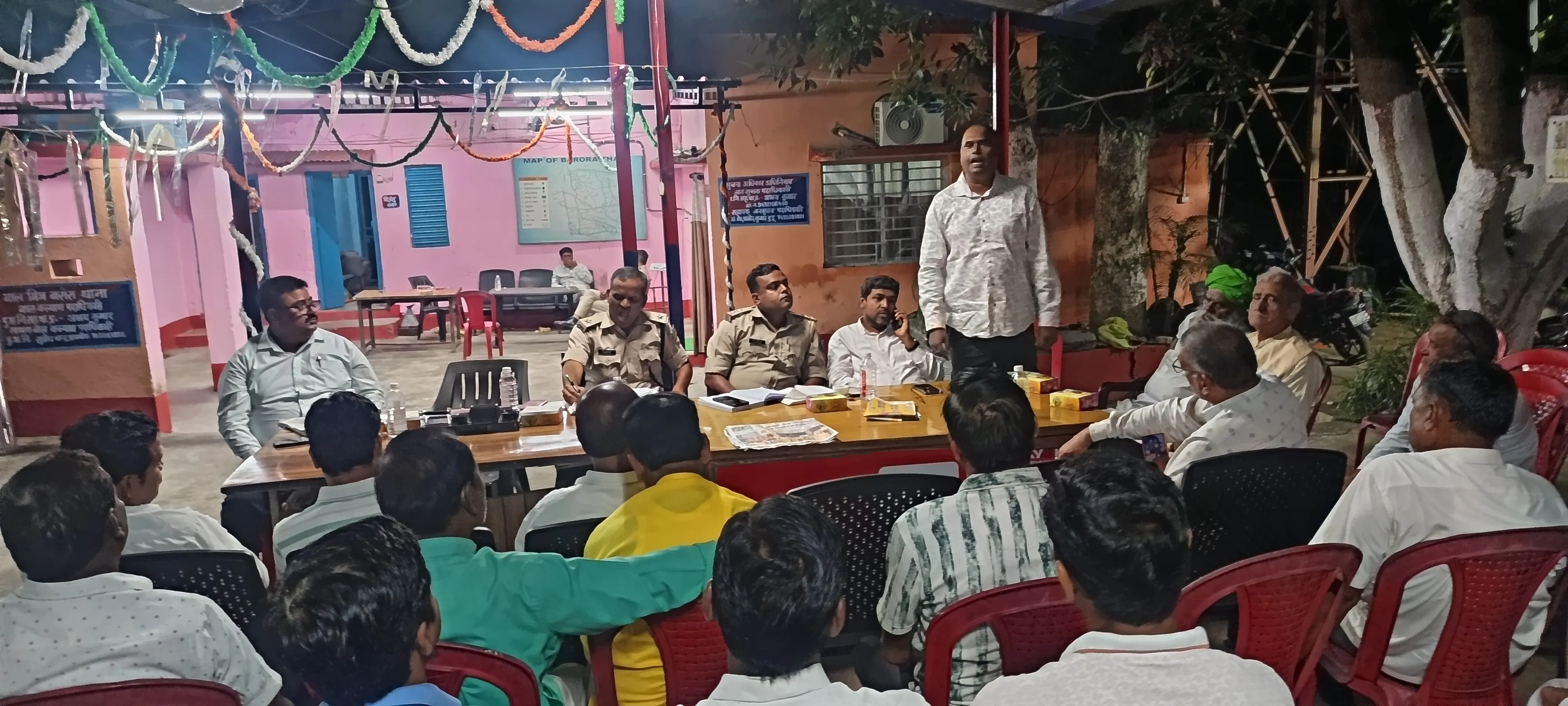 धनबाद : बरोरा में दुर्गा पूजा को लेकर शांति समिति की बैठक