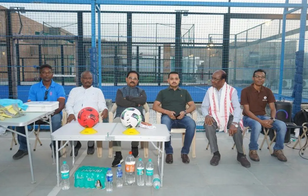नई दिल्ली : बिरसा मुंडा फुटबॉल टूर्नामेंट की जर्सी लॉन्चिंग में शामिल हुए धीरज प्रसाद साहू