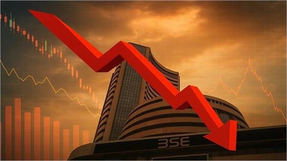 अमेरिका-ईरान तनाव से सेंसेक्स 555 अंक टूटा